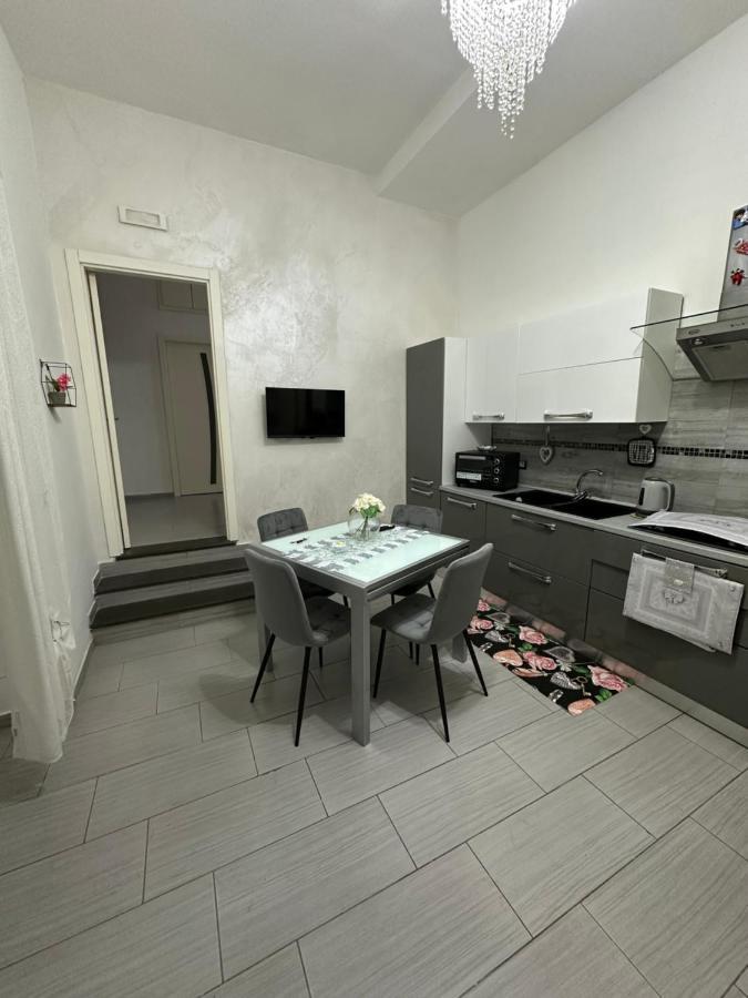 Appartamento House Antonella Napoli Esterno foto